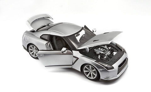 1:18 2009 Nissan GTR (R-35) Silver