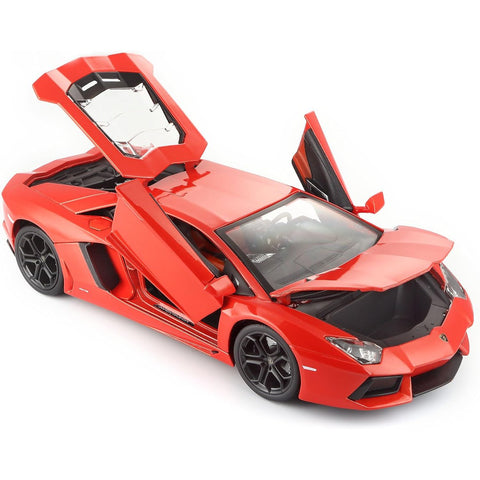 1:18 2012 Lamborghini Aventador Coupé Metallic Orange - BBurago Diecast